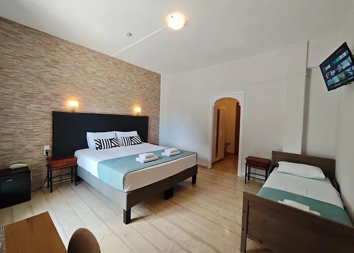 Tina Hotel - Adult Friendly